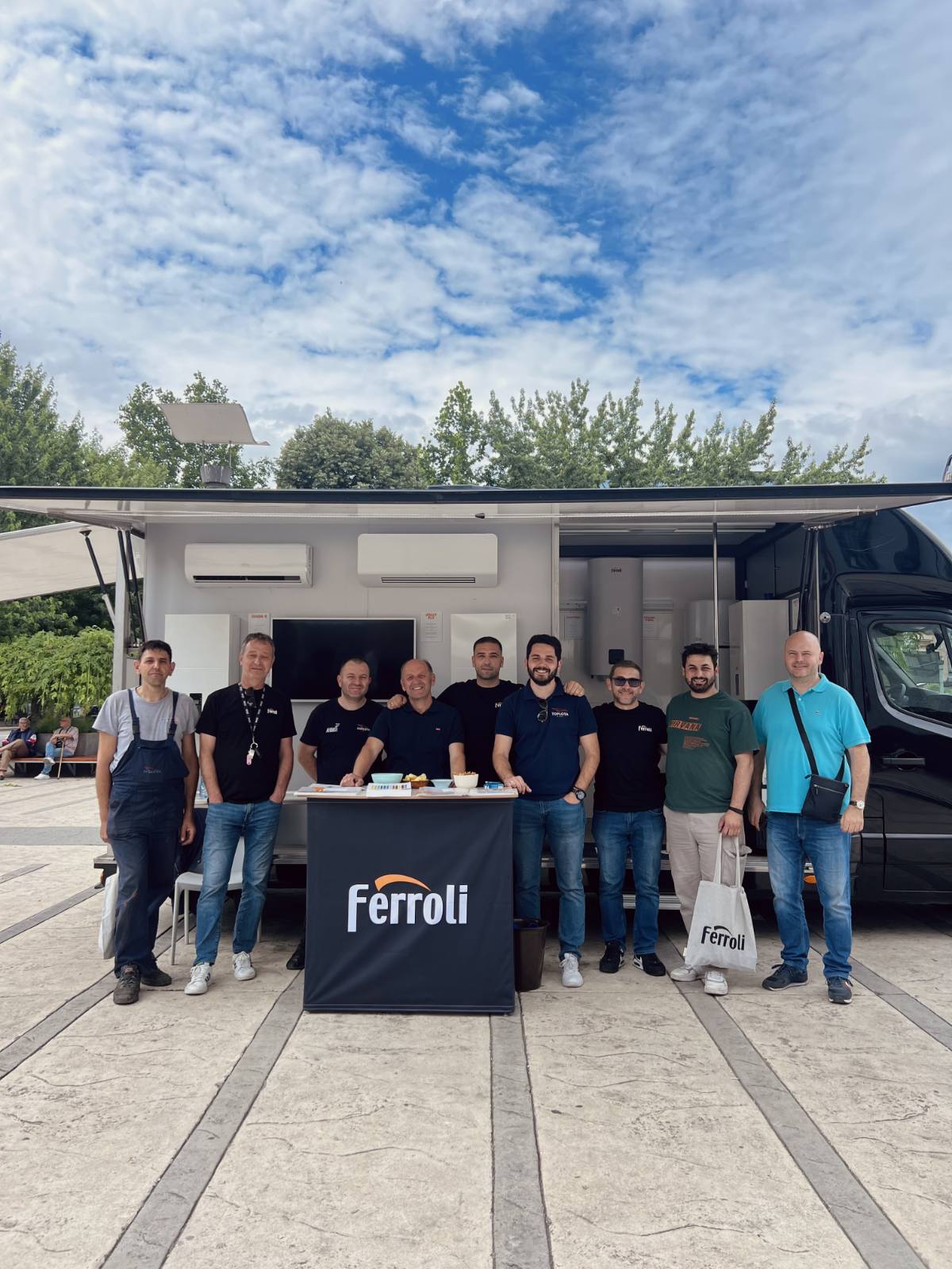 IZUZETNA POSETA U PIROTU I ZAINTERESOVANOST ZA FERROLI PROIZVODIMA